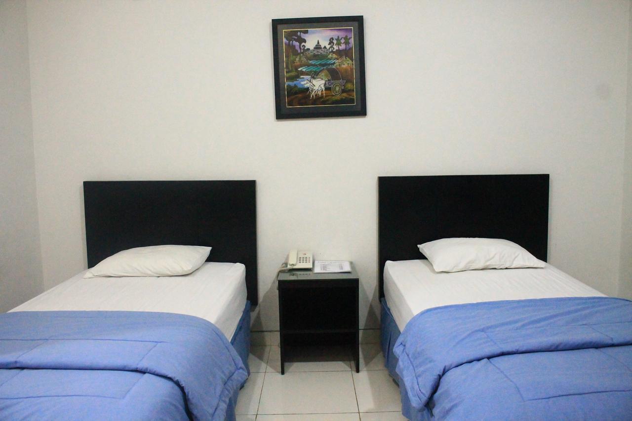 Carica Homestay Surabaya Eksteriør bilde